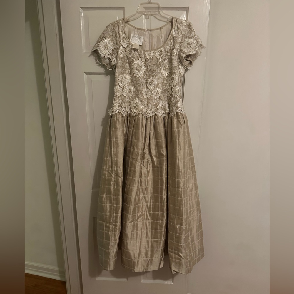 Escada Couture formal dress. Perfect Mother of the Bride